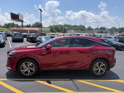 Used 2025 Lexus RX 350 Premium w/ Convenience Package AWD/4WD image 3