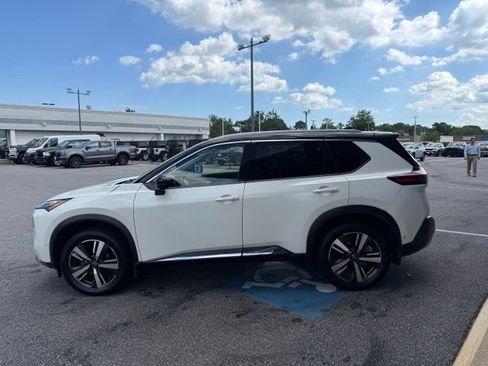 Used 2022 Nissan Rogue Platinum w/ Head-Up Display Package AWD/4WD image 26