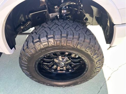 Used 2018 Ford F150 XLT w/ Equipment Group 302A Luxury AWD/4WD image 13