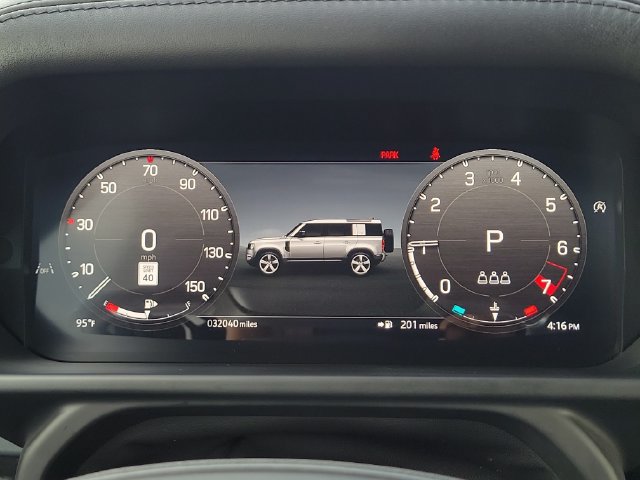 Used 2024 Land Rover Defender 110 X-Dynamic SE AWD/4WD image 23