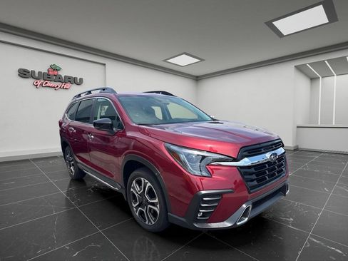 Used 2025 Subaru Ascent Touring AWD/4WD image 1