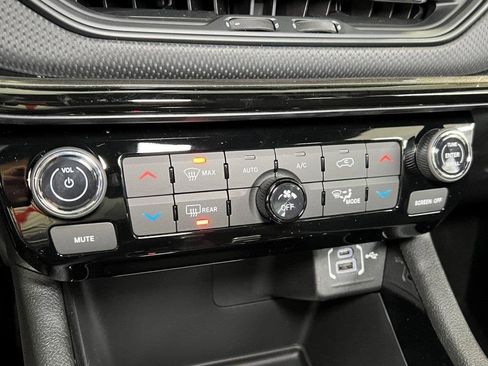 New 2026 Jeep Compass Limited w/ Sun, Sound & Navigation Group image 48