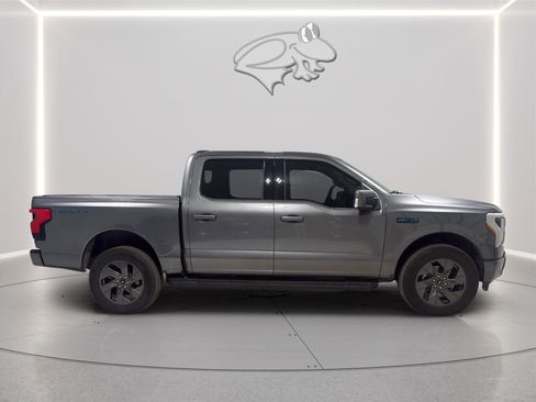 Used 2024 Ford F150 Lightning Lariat image 7