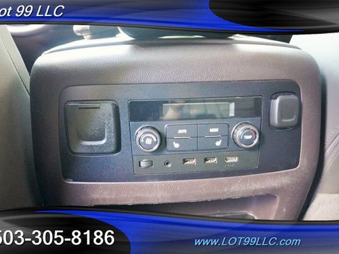 Used 2017 GMC Yukon Denali w/ Open Road Package AWD/4WD image 16