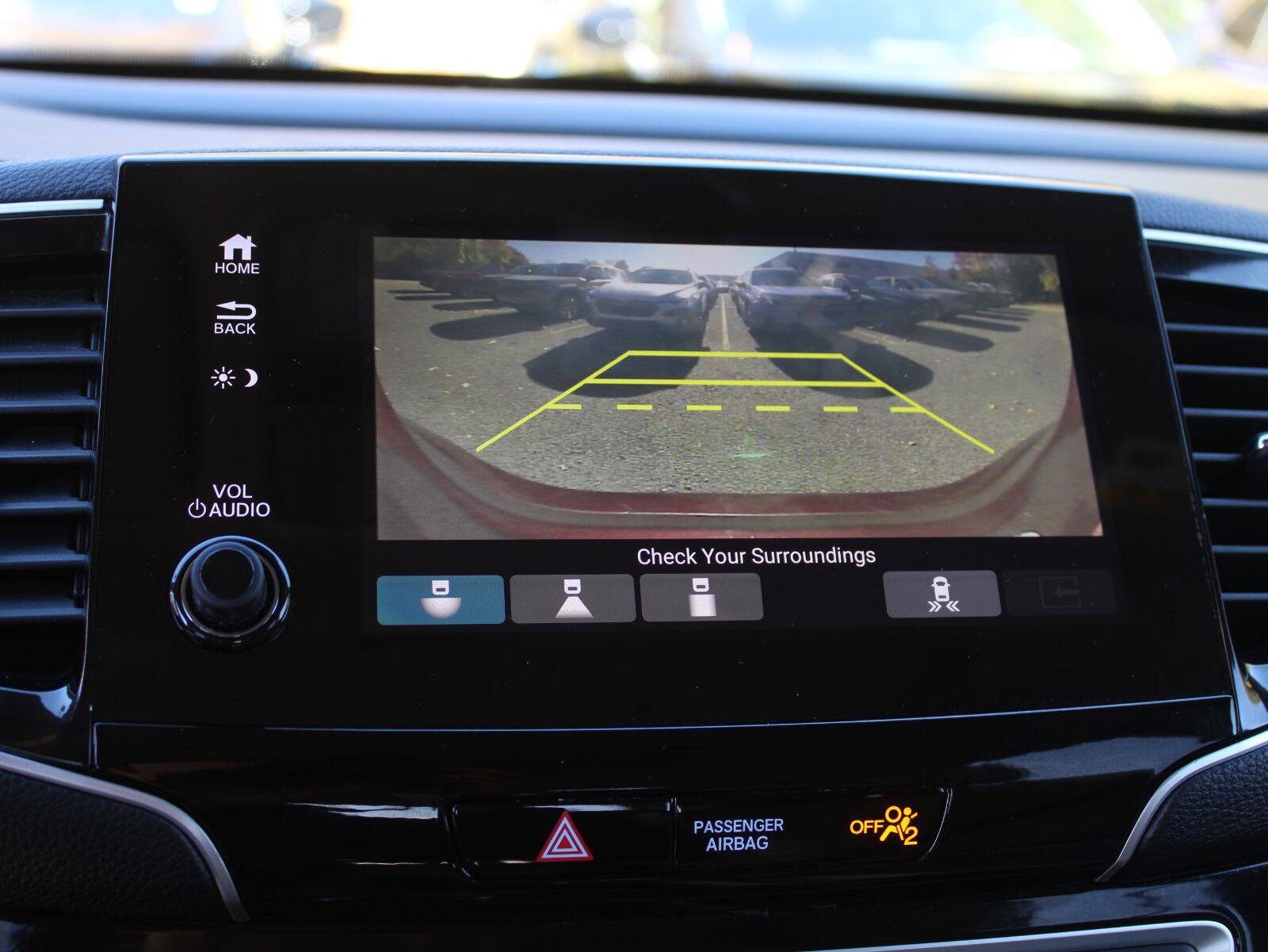 Used 2021 Honda Pilot Touring image 15