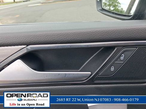 Used 2023 Volkswagen Tiguan SE AWD/4WD image 18
