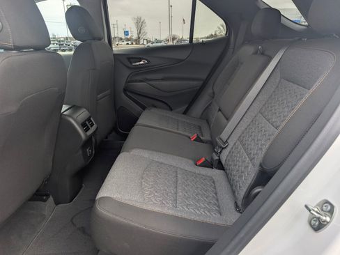 Used 2024 Chevrolet Equinox LT image 24