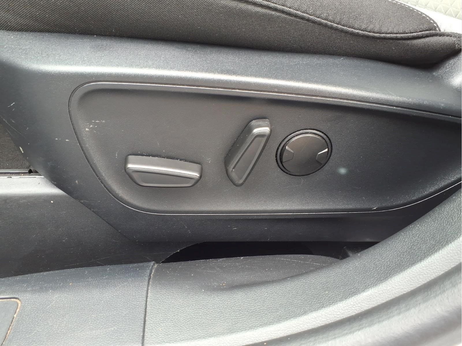 Used 2024 Ford Escape Active AWD/4WD image 19