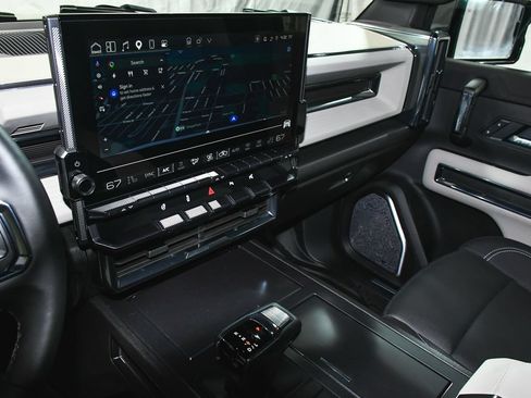 Used 2026 GMC Hummer EV SUV AWD/4WD image 40