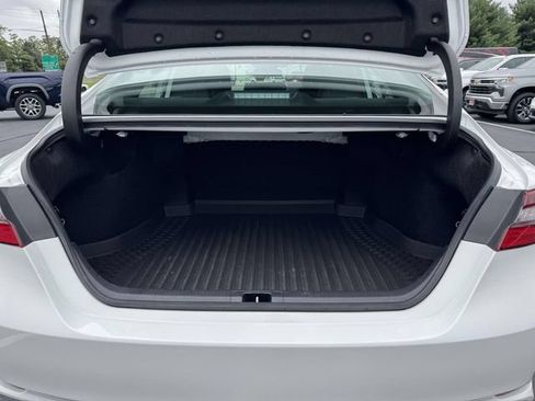 Certified 2023 Toyota Camry SE FWD image 10