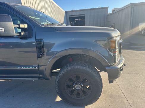 Used 2020 Ford F250 Lariat image 5