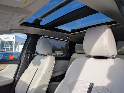 Used 2024 MAZDA CX-90 3.3 Turbo S w/ Premium Plus image 17