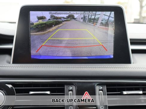 Used 2019 Genesis G70 2.0T Advanced image 5