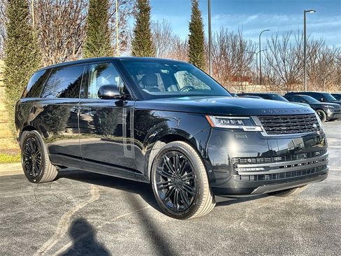 New 2026 Land Rover Range Rover Long Wheelbase SE image 7