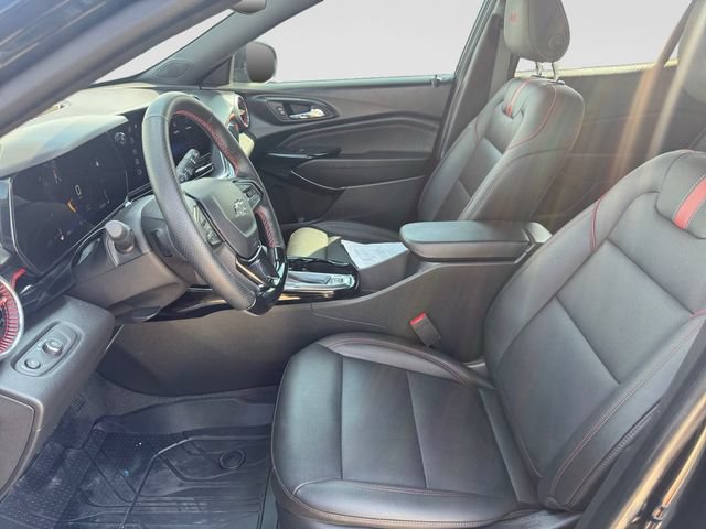 Used 2025 Chevrolet Trax RS w/ Driver Confidence Package FWD image 11