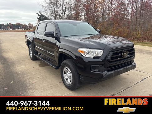 Used 2022 Toyota Tacoma SR image 7