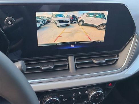 New 2026 Chevrolet Trax LT w/ Driver Confidence Package image 30