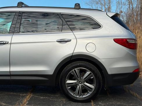 Used 2016 Hyundai Santa Fe Limited image 7