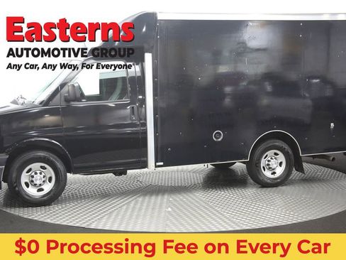 Used 2017 Chevrolet Express 3500 RWD image 55