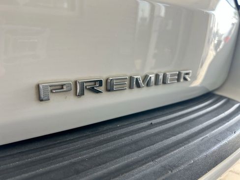 Used 2021 Chevrolet Suburban Premier RWD image 55