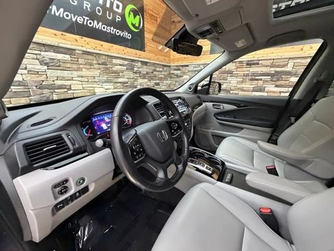 Used 2020 Honda Pilot Touring image 12