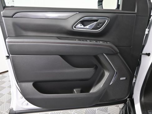 Used 2023 Chevrolet Suburban RST image 19