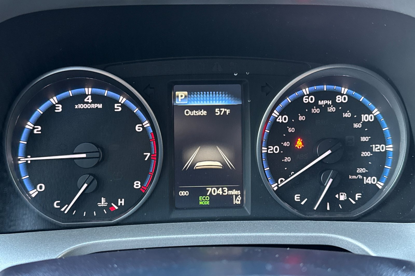Used 2018 Toyota RAV4 LE FWD image 31