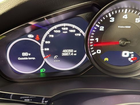 Certified 2021 Porsche Cayenne Coupe AWD/4WD image 19