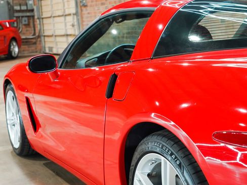 Used 2008 Chevrolet Corvette Coupe RWD image 21