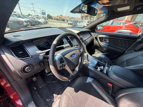 Used 2013 Ford Taurus SHO AWD/4WD image 18