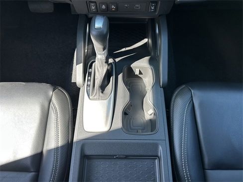 Used 2024 Nissan Frontier SL w/ Technology Package image 18