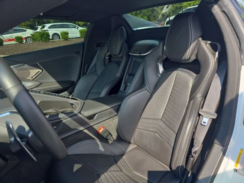Used 2024 Chevrolet Corvette Stingray Preferred Conv w/ Battery Protection Package RWD image 17