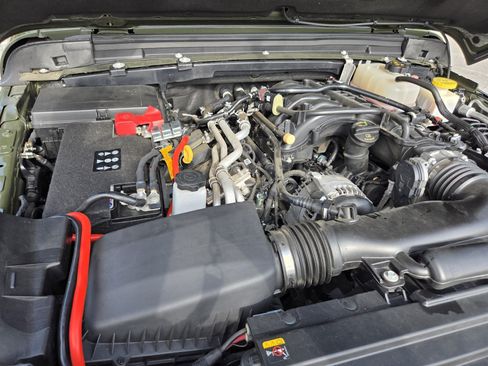 Used 2023 Jeep Gladiator Rubicon AWD/4WD image 29