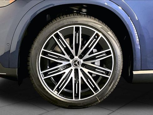 New 2026 Mercedes-Benz EQE 320 4MATIC SUV image 15