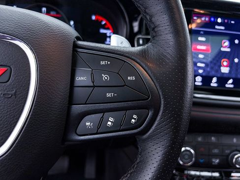Used 2025 Dodge Durango GT AWD/4WD image 34