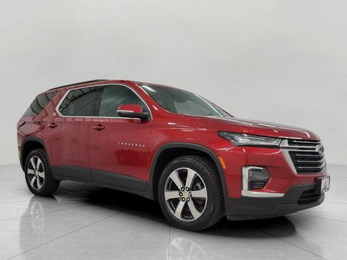 Used 2023 Chevrolet Traverse LT w/ LT Premium Package image 1