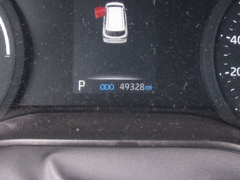 Used 2024 Toyota Sienna XLE image 28