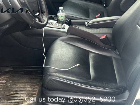 Used 2018 Honda Pilot Touring image 2