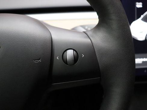 Used 2023 Tesla Model Y Long Range image 52