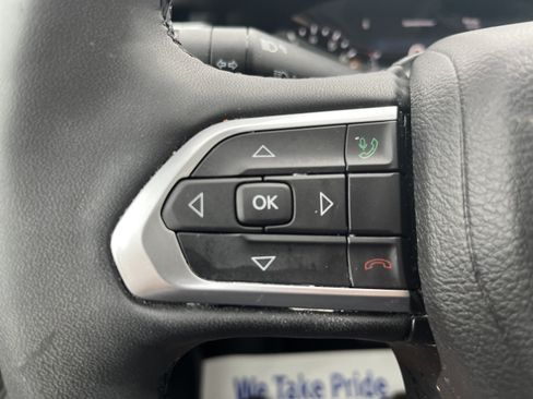 Used 2023 Jeep Compass Limited w/ Sun and Sound Group AWD/4WD image 19