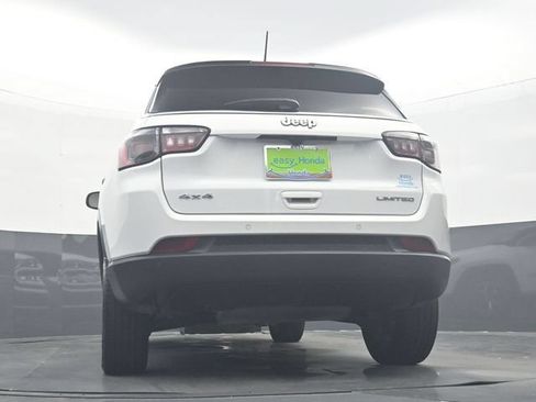 Used 2025 Jeep Compass Limited AWD/4WD image 32