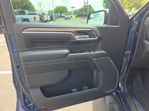 Used 2022 Chevrolet Silverado 1500 LT RWD image 12