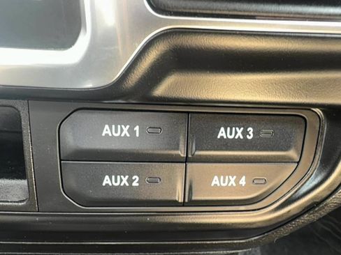 Used 2022 Jeep Wrangler Sport AWD/4WD image 18