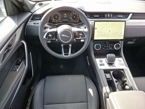 New 2026 Jaguar F-PACE R-Dynamic S image 9