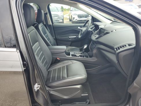 Used 2019 Ford Escape SEL AWD/4WD image 9