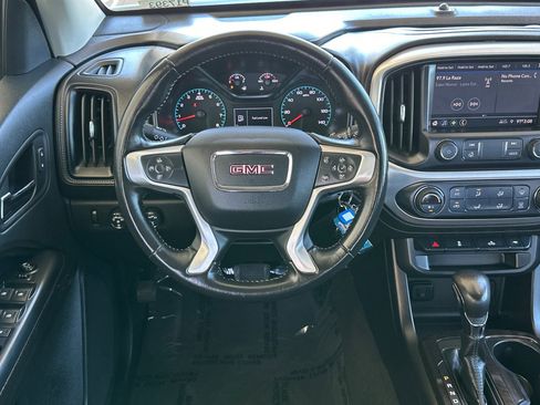 Used 2022 GMC Canyon Elevation image 17