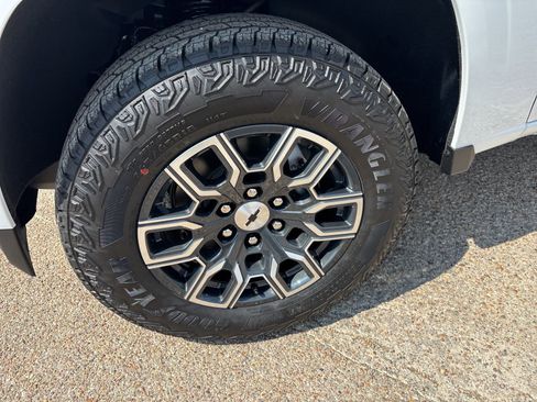 New 2026 Chevrolet Colorado Z71 image 23