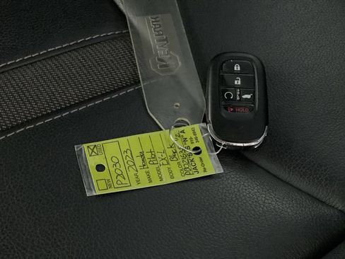 Used 2023 Honda Pilot EX-L image 39