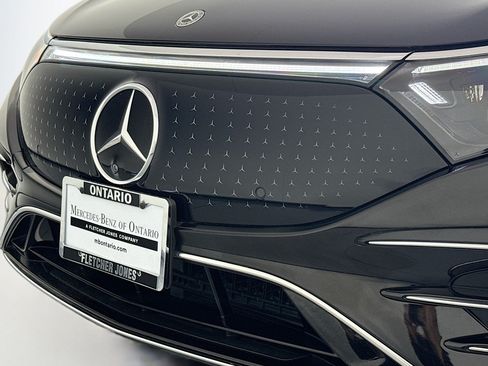 Used 2023 Mercedes-Benz EQS 580 4MATIC Sedan image 12