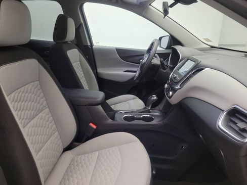 Used 2018 Chevrolet Equinox LS image 21
